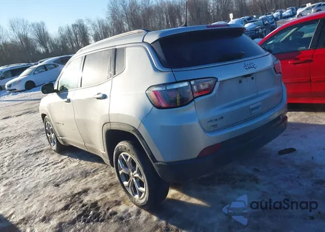 2024 Jeep Compass Latitude 4X4 из США, поврежденный, VIN 3C4NJDBN1RT109912